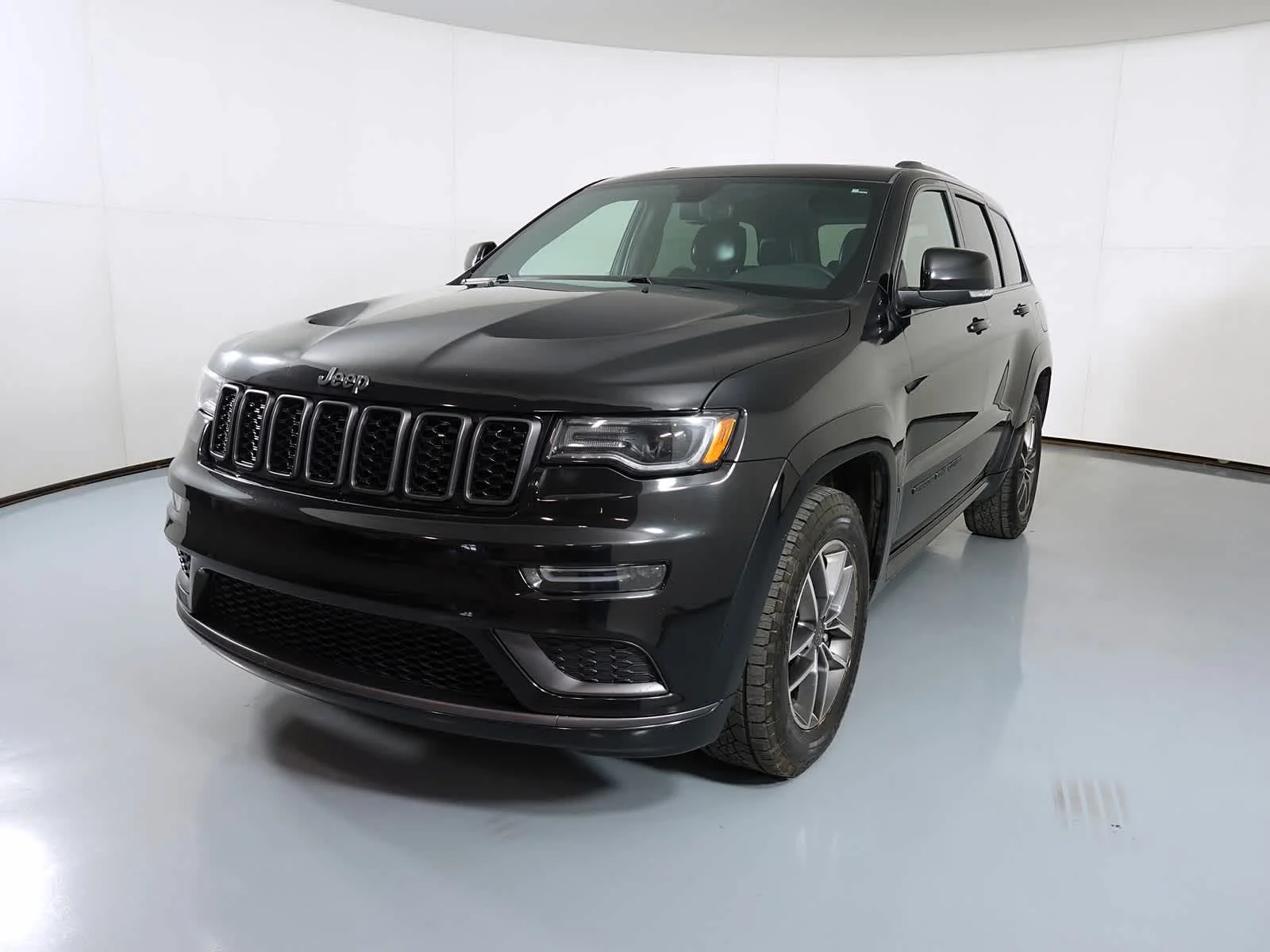 Used 2020 Diamond Black Crystal Pearlcoat Jeep Limited X image 8