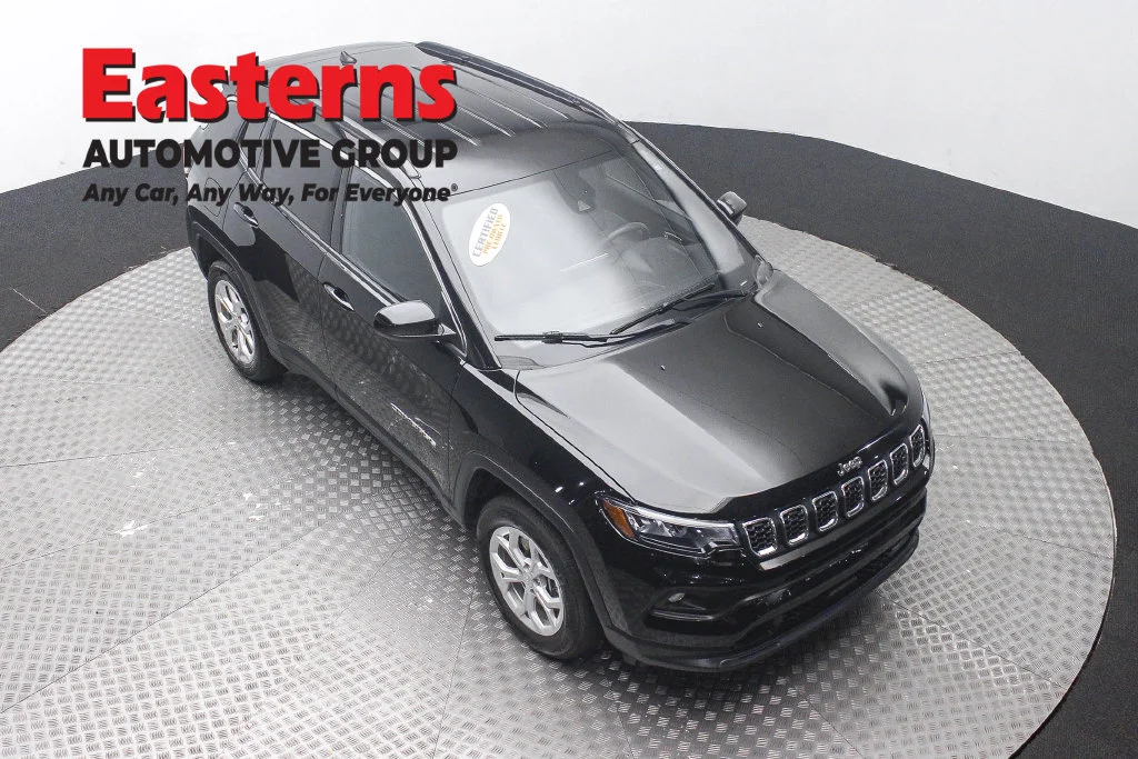 Used 2024 Black Jeep Latitude image 3