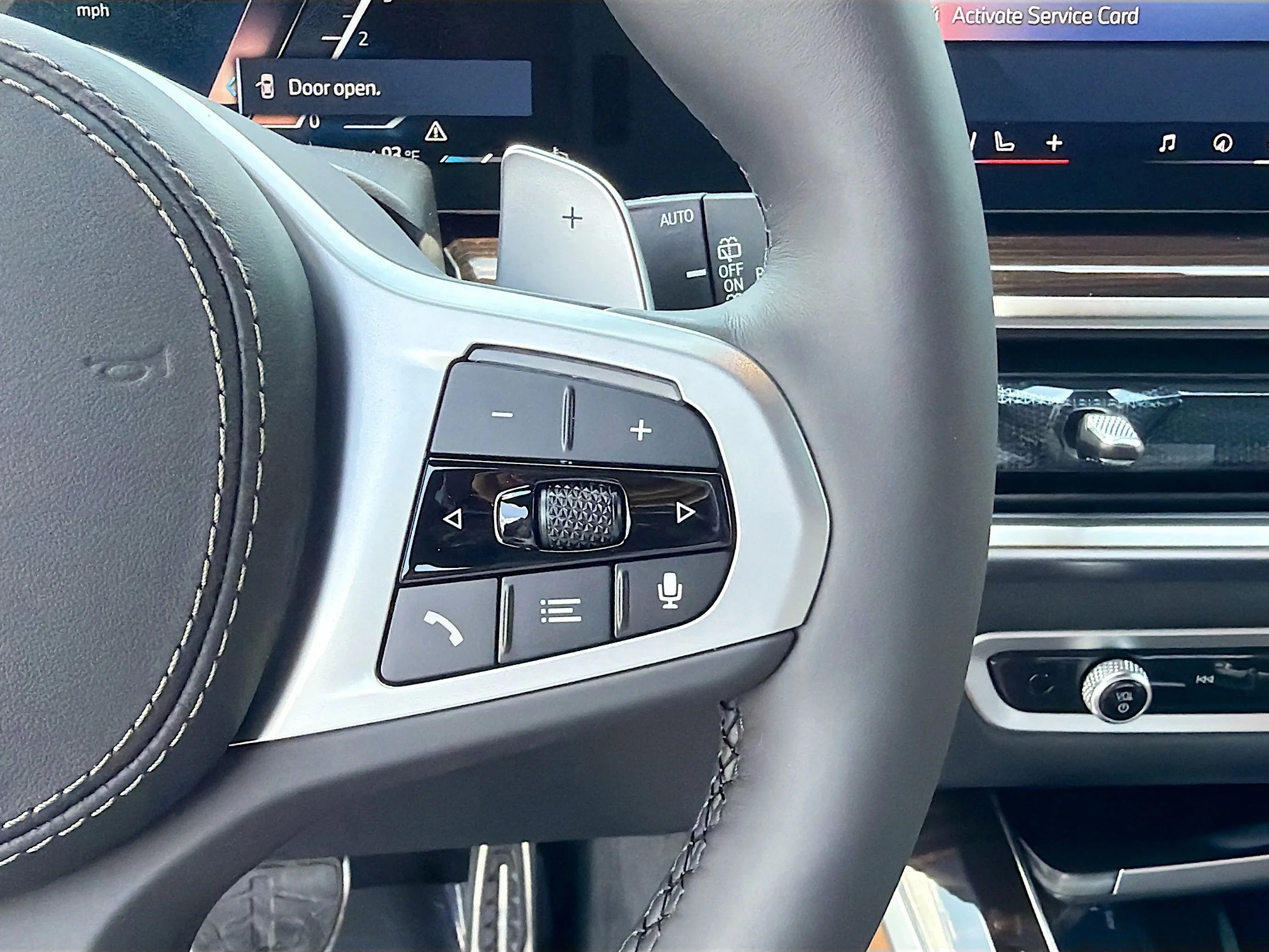 New 2026 Black Sapphire Metallic BMW xDrive40i image 37