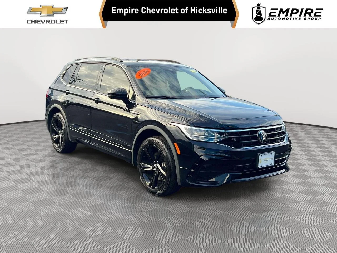 2024 Volkswagen Tiguan SE R-LINE BLACK