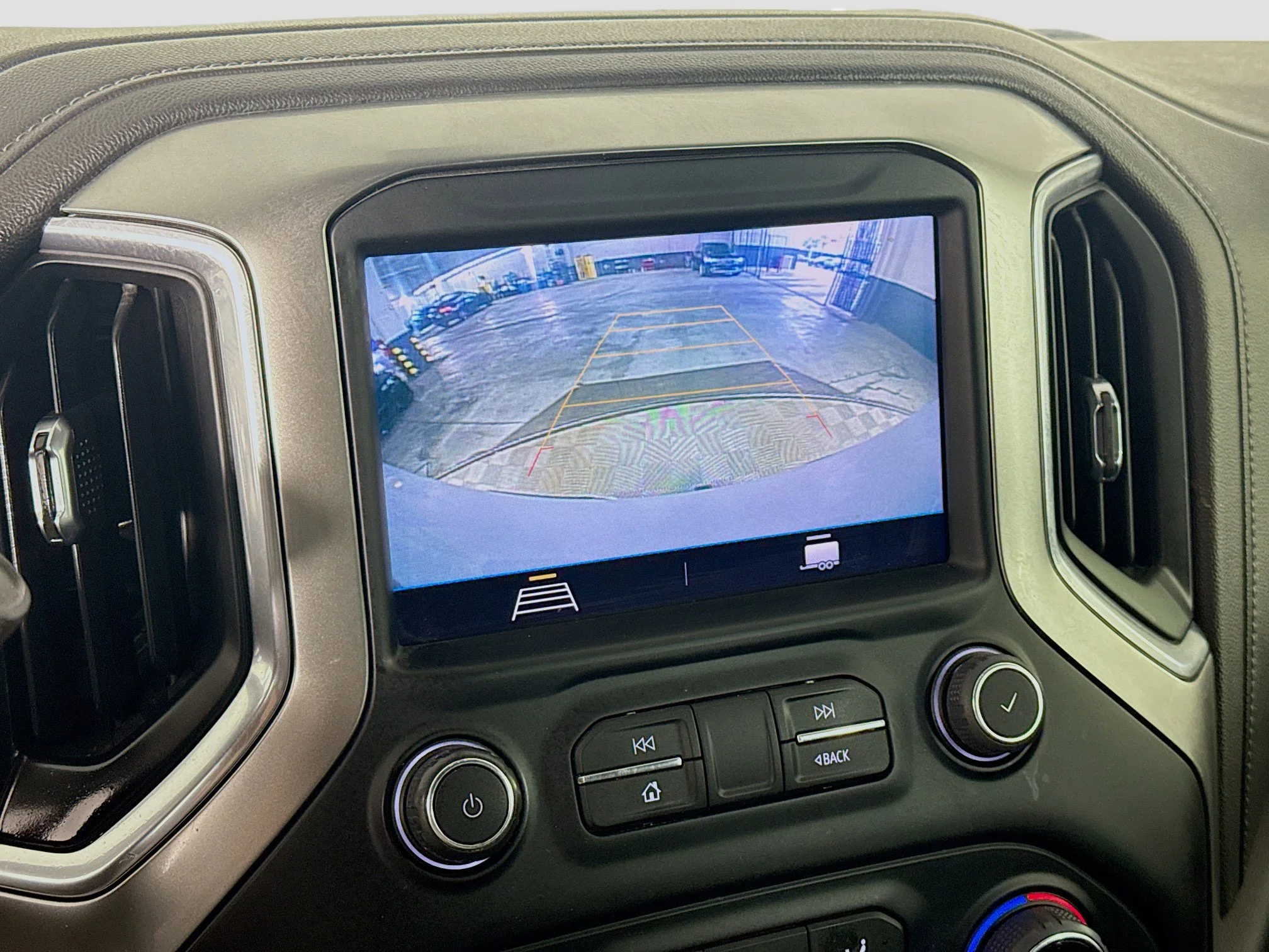 Used 2022 Summit White Chevrolet RST image 15