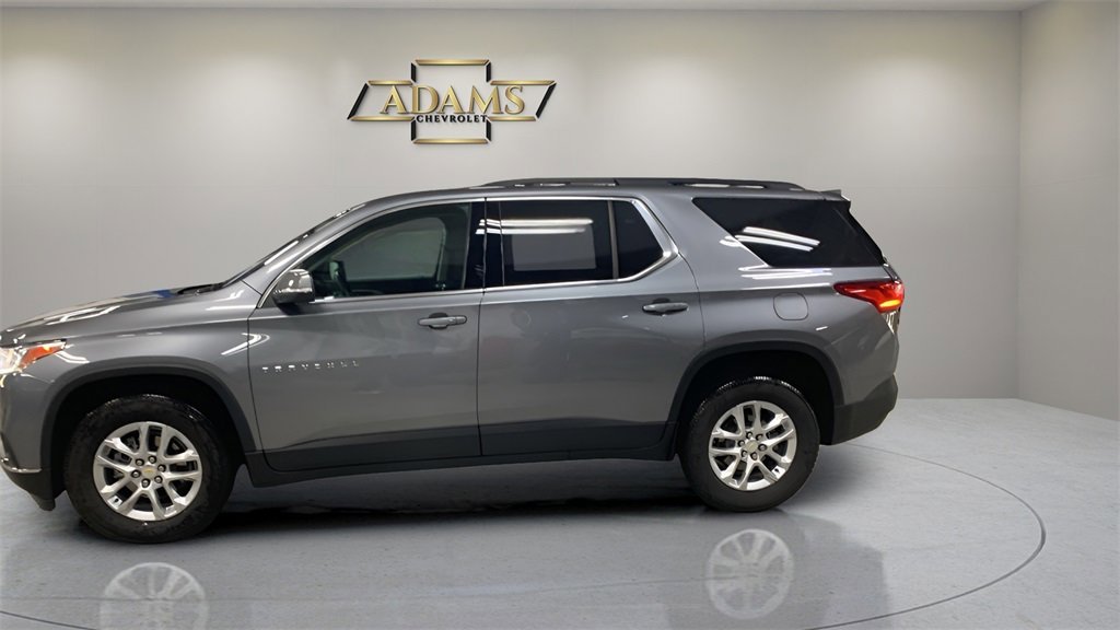 2021 Chevrolet Traverse Cloth photo 2