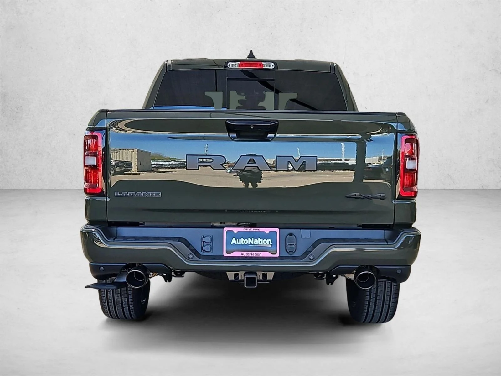 New 2027 Tank Ram Laramie image 8
