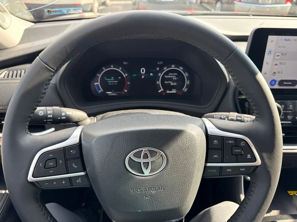 Used 2026 Cloud Toyota Limited image 15
