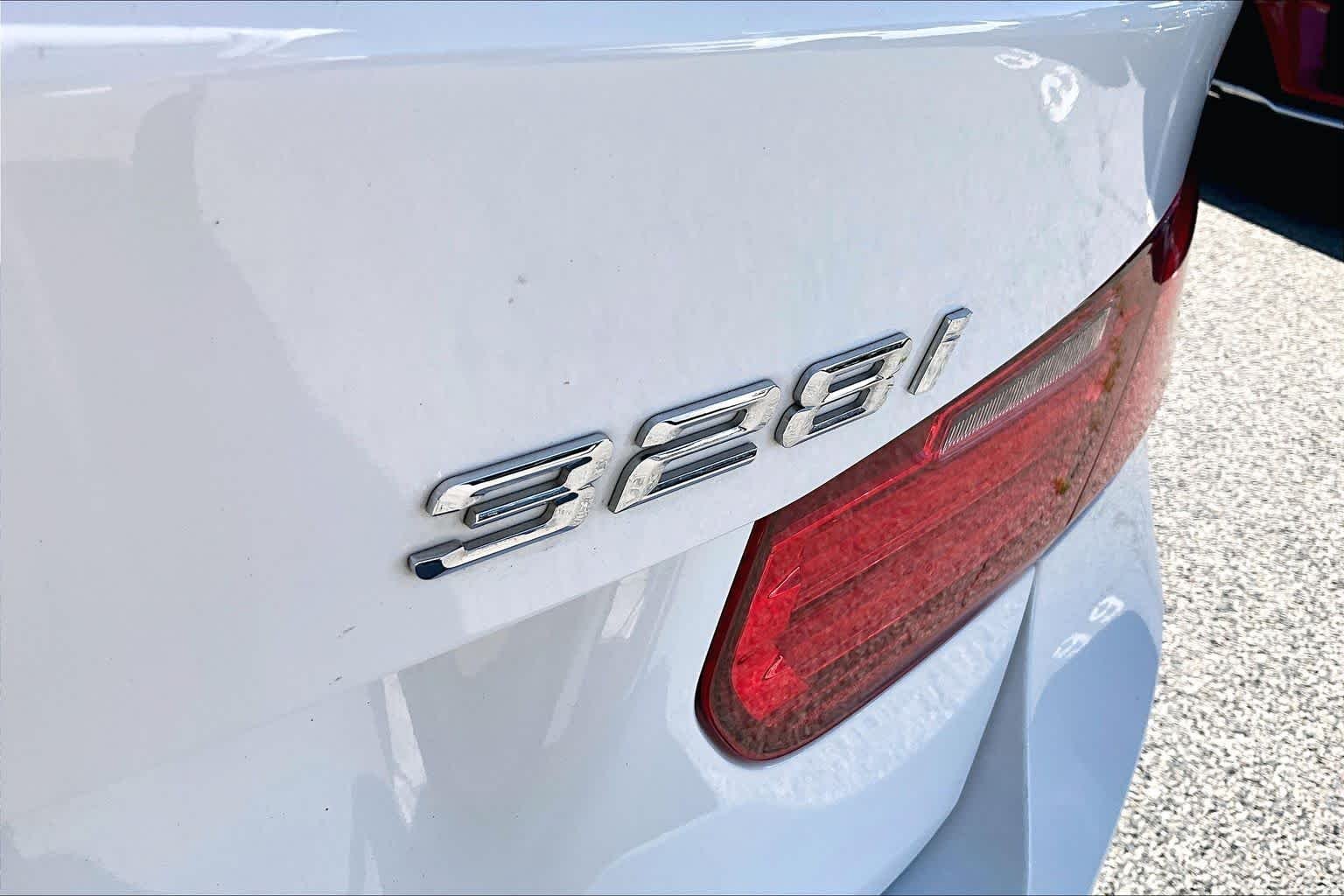 Used 2013 Alpine White BMW 328i xDrive image 10