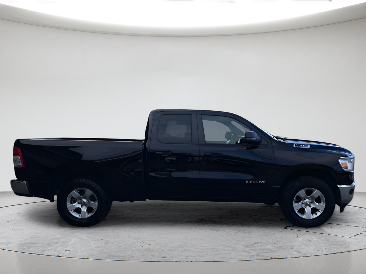 Used 2023 Diamond Black Ram Big Horn/Lone Star image 2