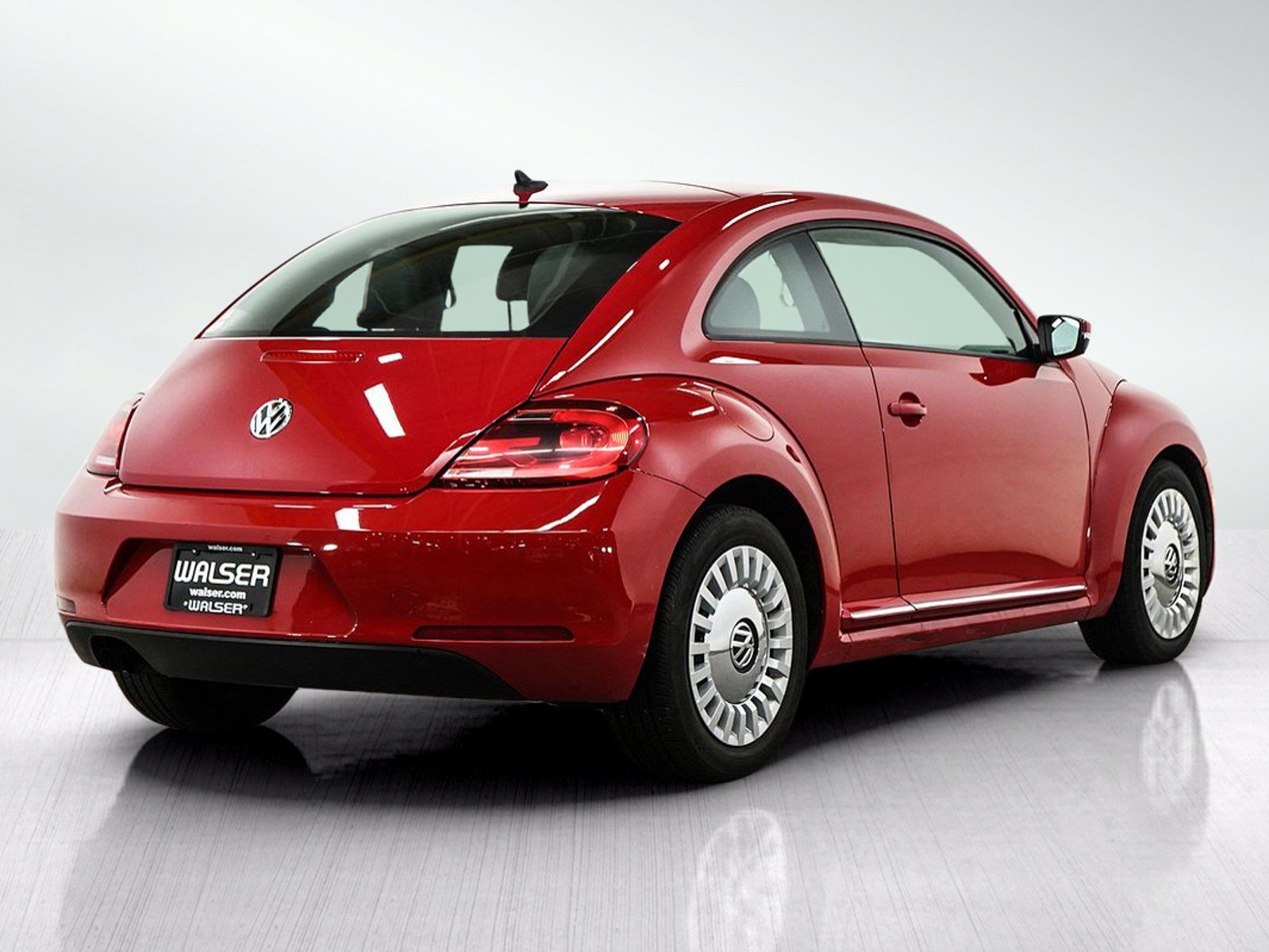 Used 2014 Tornado Red Volkswagen 1.8T image 5