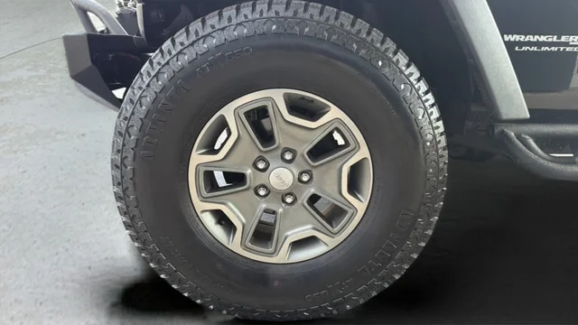 Used 2018 Black Clearcoat Jeep Unlimited Rubicon image 14