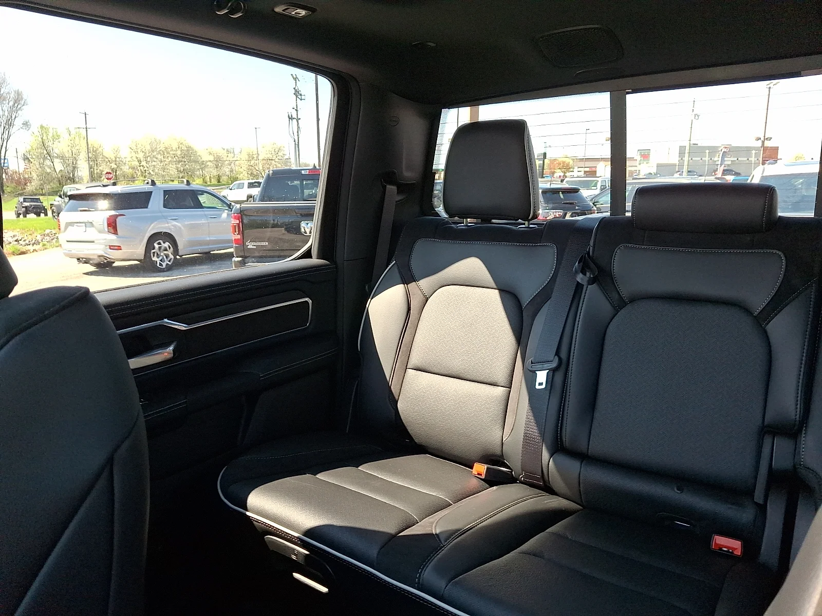 New 2026 Diamond Black Crystal Pearl-Coat Exterior Paint RAM Laramie image 13