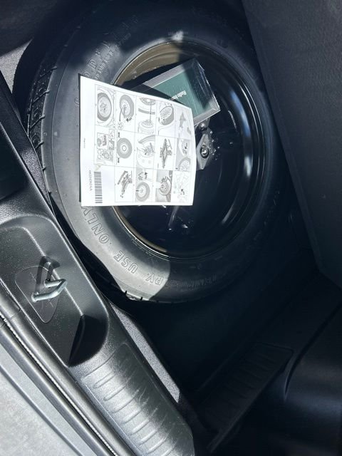Used 2023 Gray Jeep Altitude image 45