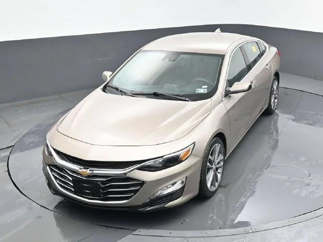 Used 2025 Mineral Gray Metallic Chevrolet LT image 20