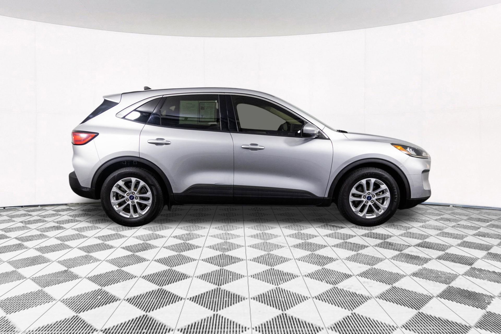 2020 FORD ESCAPE - Image 15