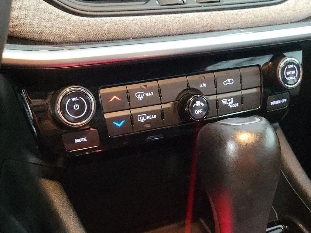 2024 Jeep Compass Latitude - Photo 29