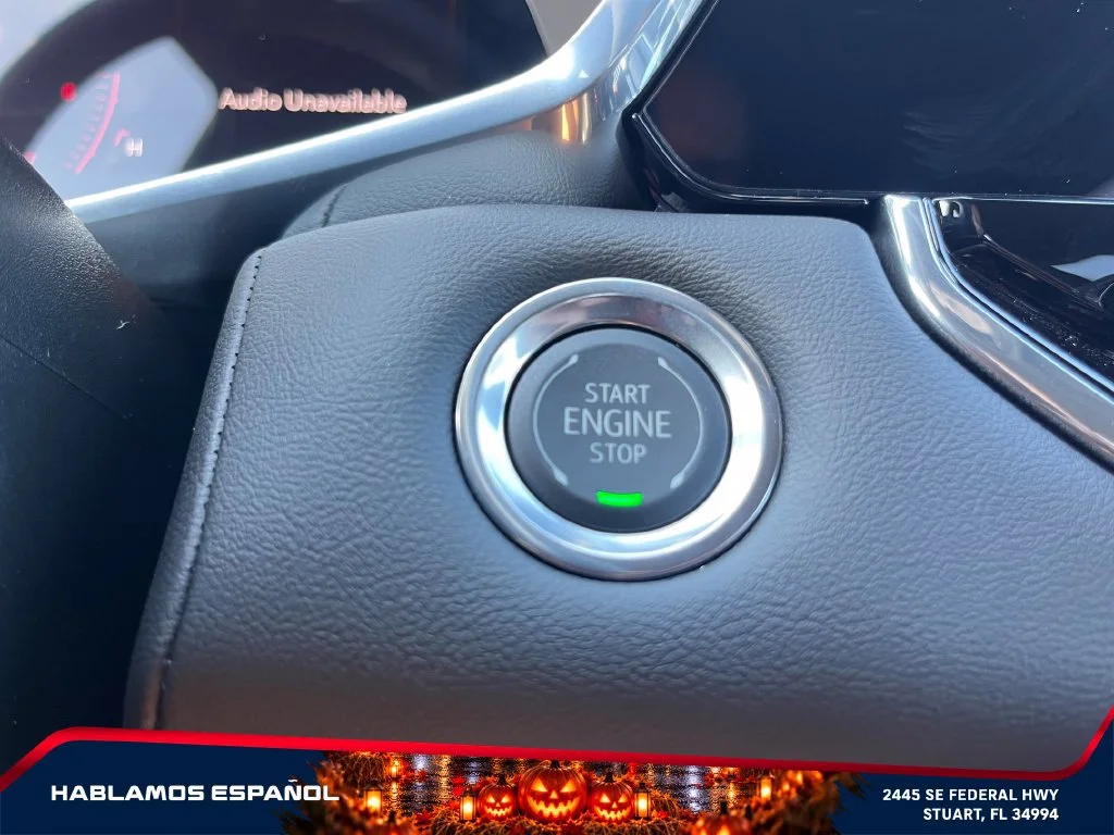 New 2026 Summit White GMC Elevation image 28