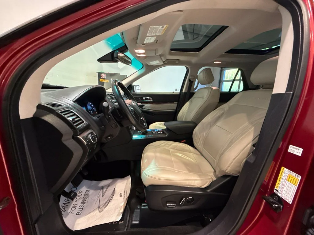 Used 2016 Ruby Red Metallic Ford Platinum image 11