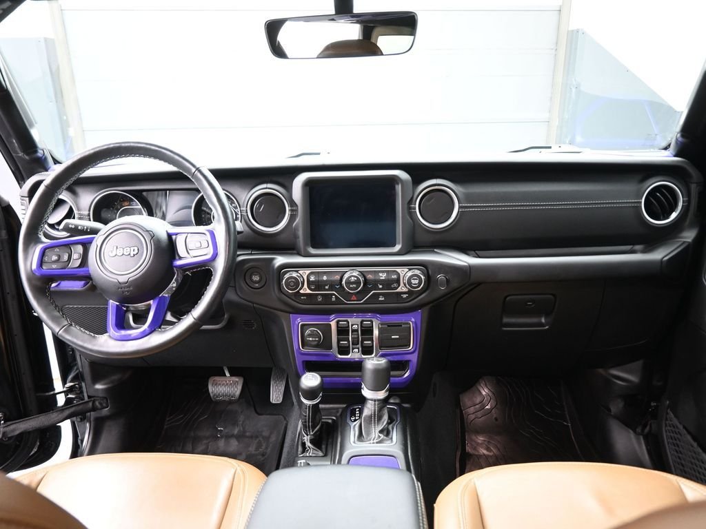 Used 2022 Black Jeep Unlimited Sahara image 29