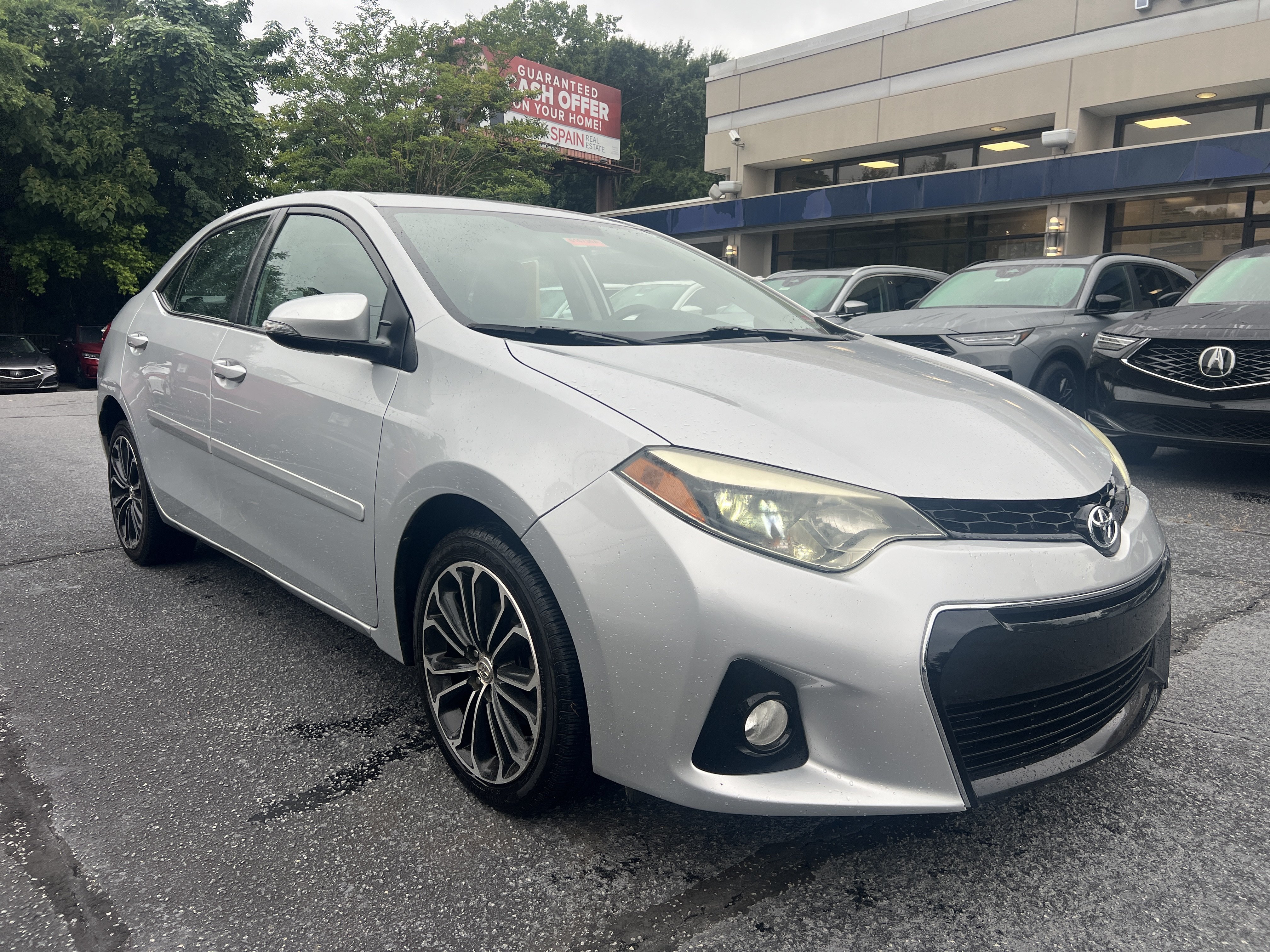 Used 2015 Classic Silver Metallic Toyota S Plus image 7