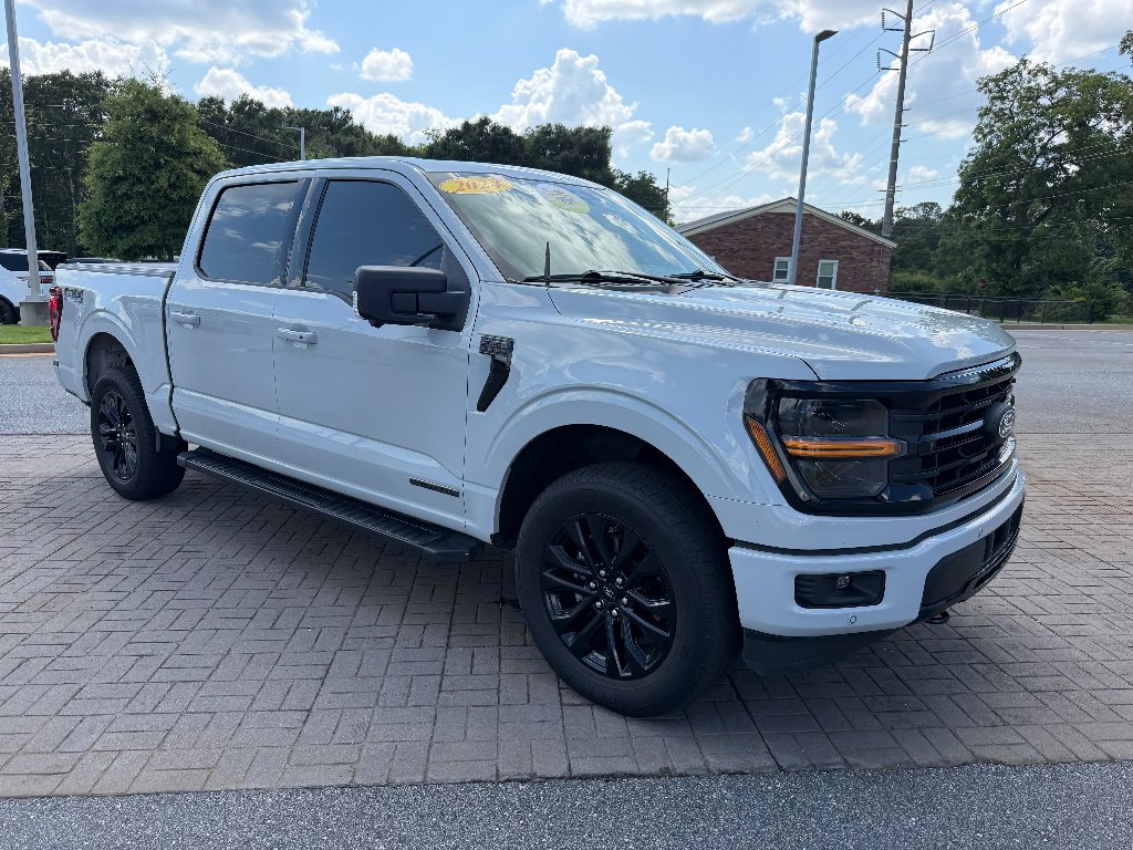 Used 2024 Gray Ford XLT image 10