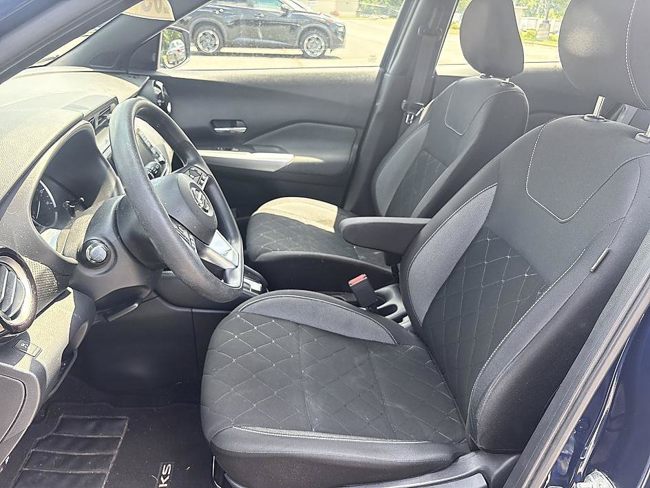 Used 2019 Deep Blue Pearl/Fresh Powder Nissan SV image 13