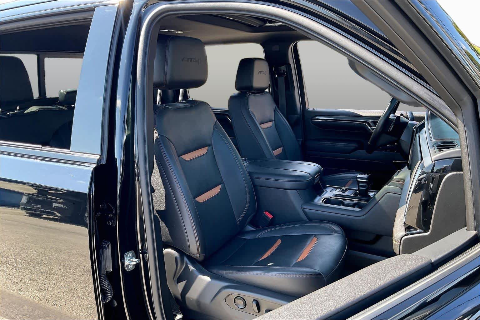 Used 2023 Onyx Black GMC AT4 image 9