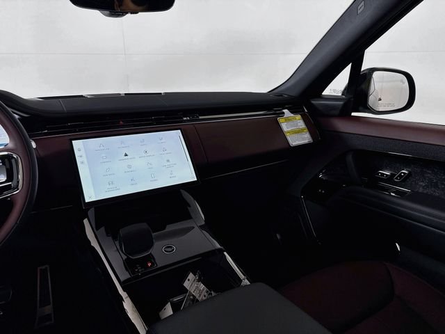 New 2026 Carpathian Grey Land Rover Dynamic SE image 26