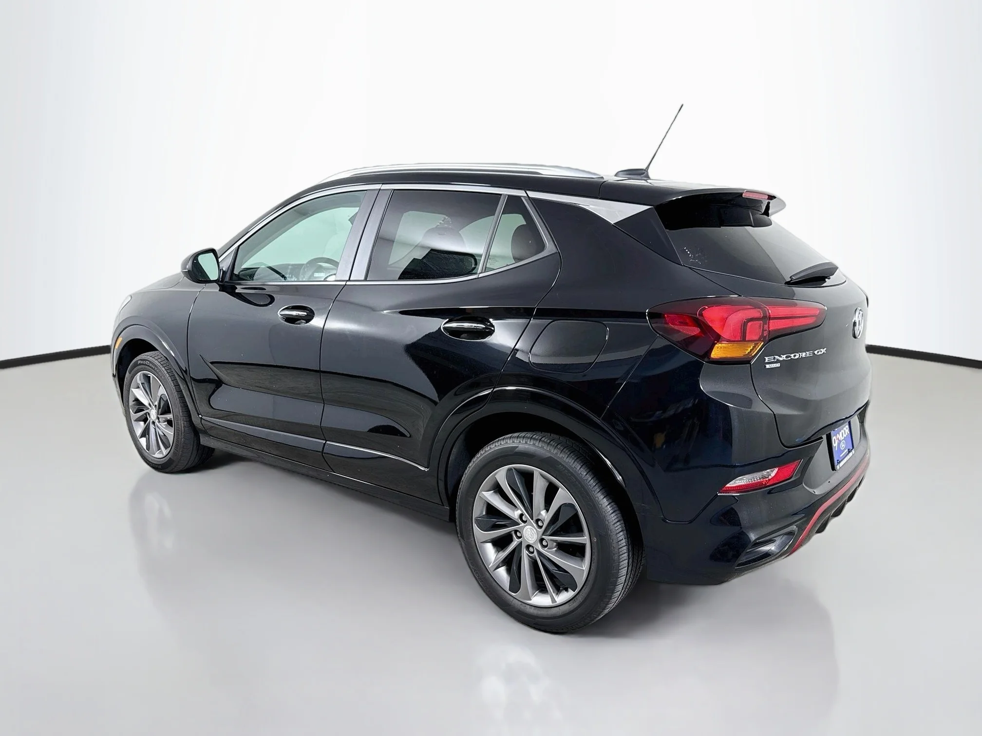 Used 2021 Ebony Twilight Metallic Buick Select image 5