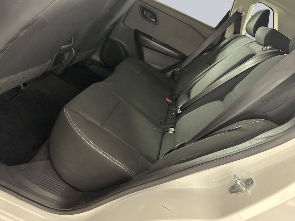 Used 2023 Glacier White Nissan S image 22