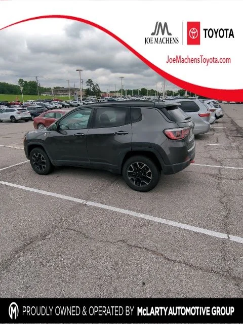 Used 2019 Gray Jeep Trailhawk image 1