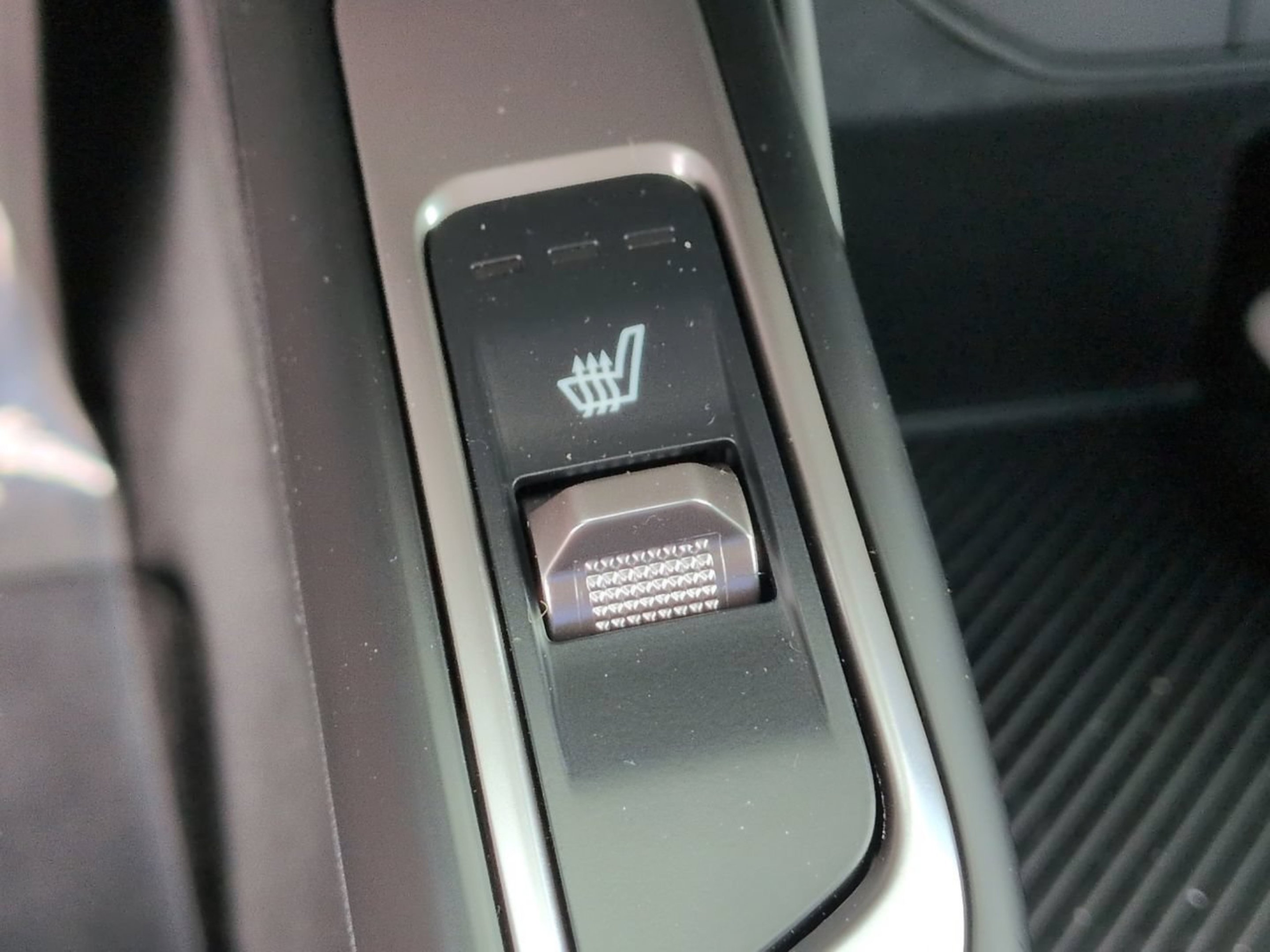 New 2026 Ivory Silver Kia S image 33