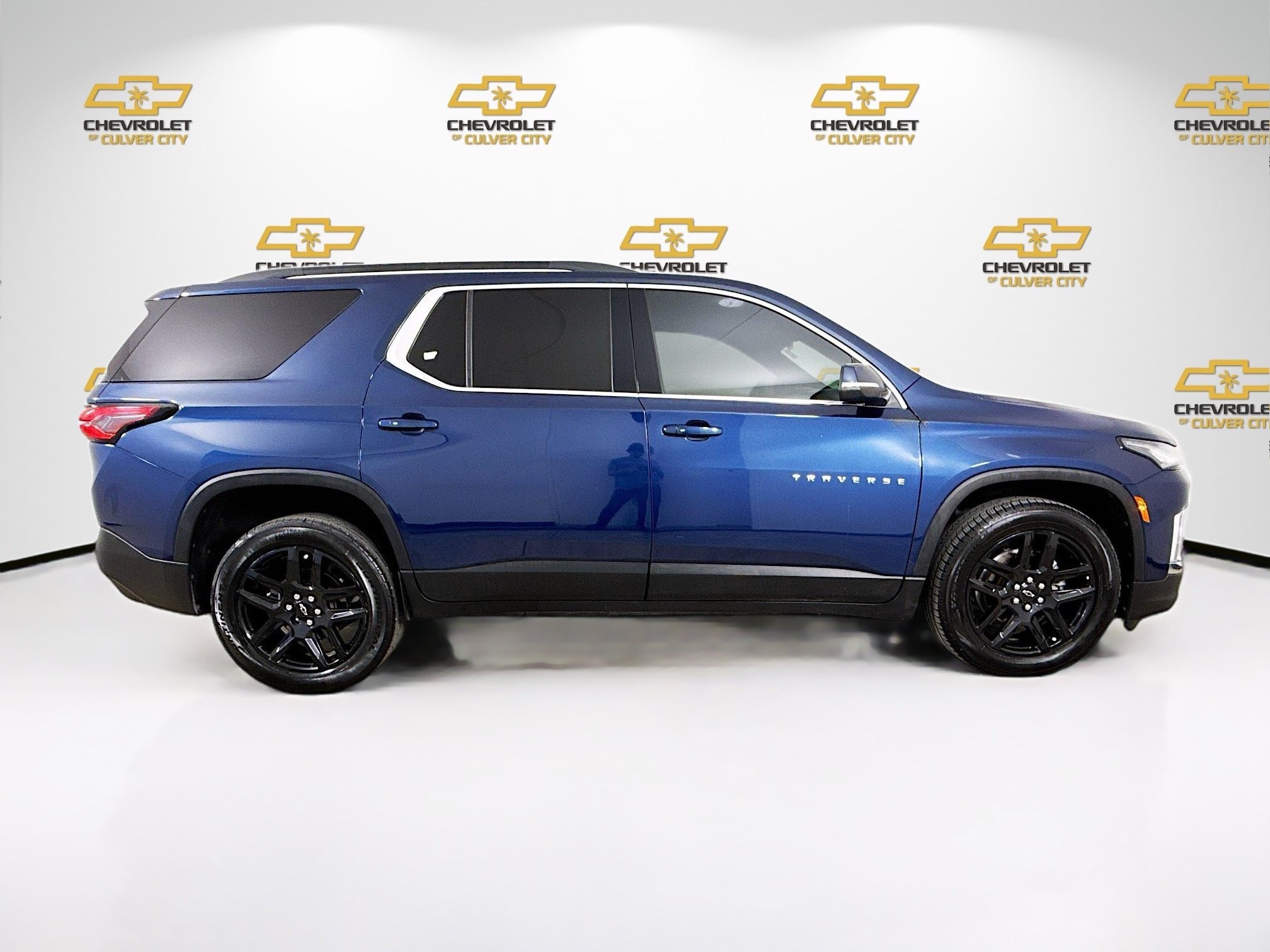 Used 2023 Northsky Blue Metallic Chevrolet LT Leather image 9