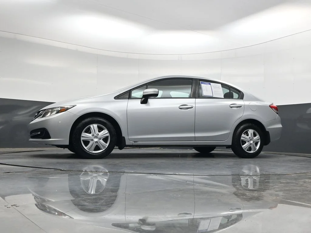 Used 2015 Silver Honda LX image 41