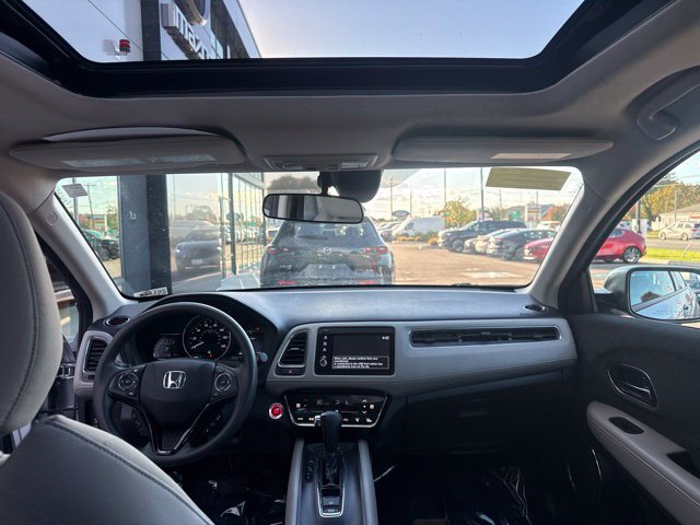 Used 2022 Silver Honda EX image 15