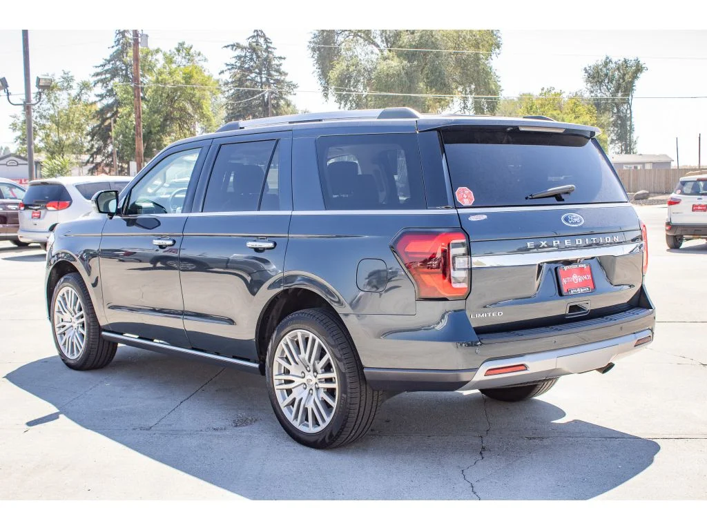 Used 2024 Stone Blue Metallic Ford Limited image 6