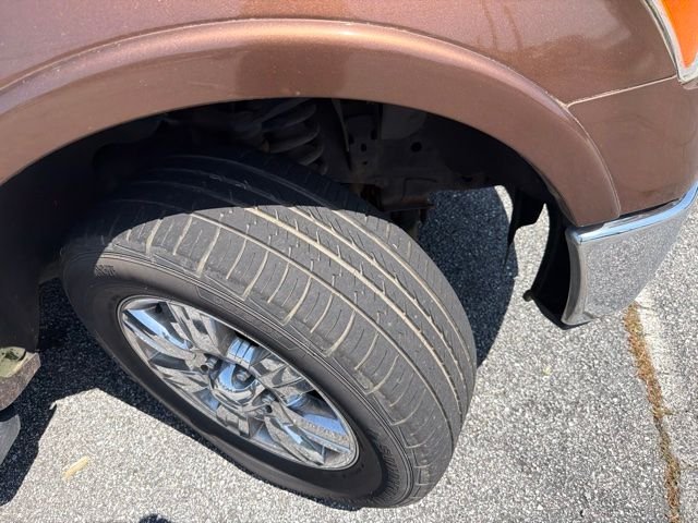 Used 2011 Bronze Metallic Ford Lariat image 4