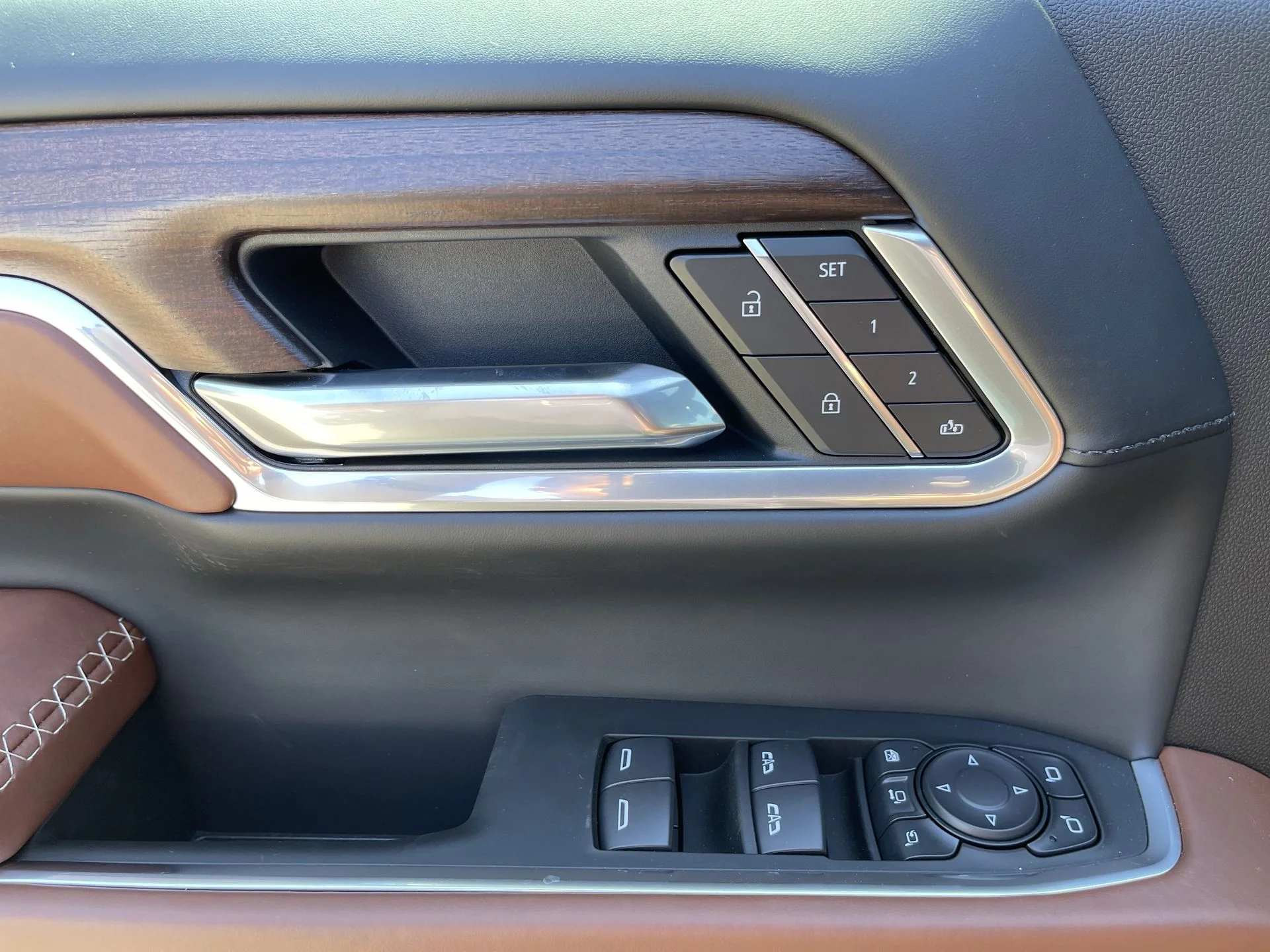 2025 GMC Sierra 3500HD Denali Ultimate - Photo 60