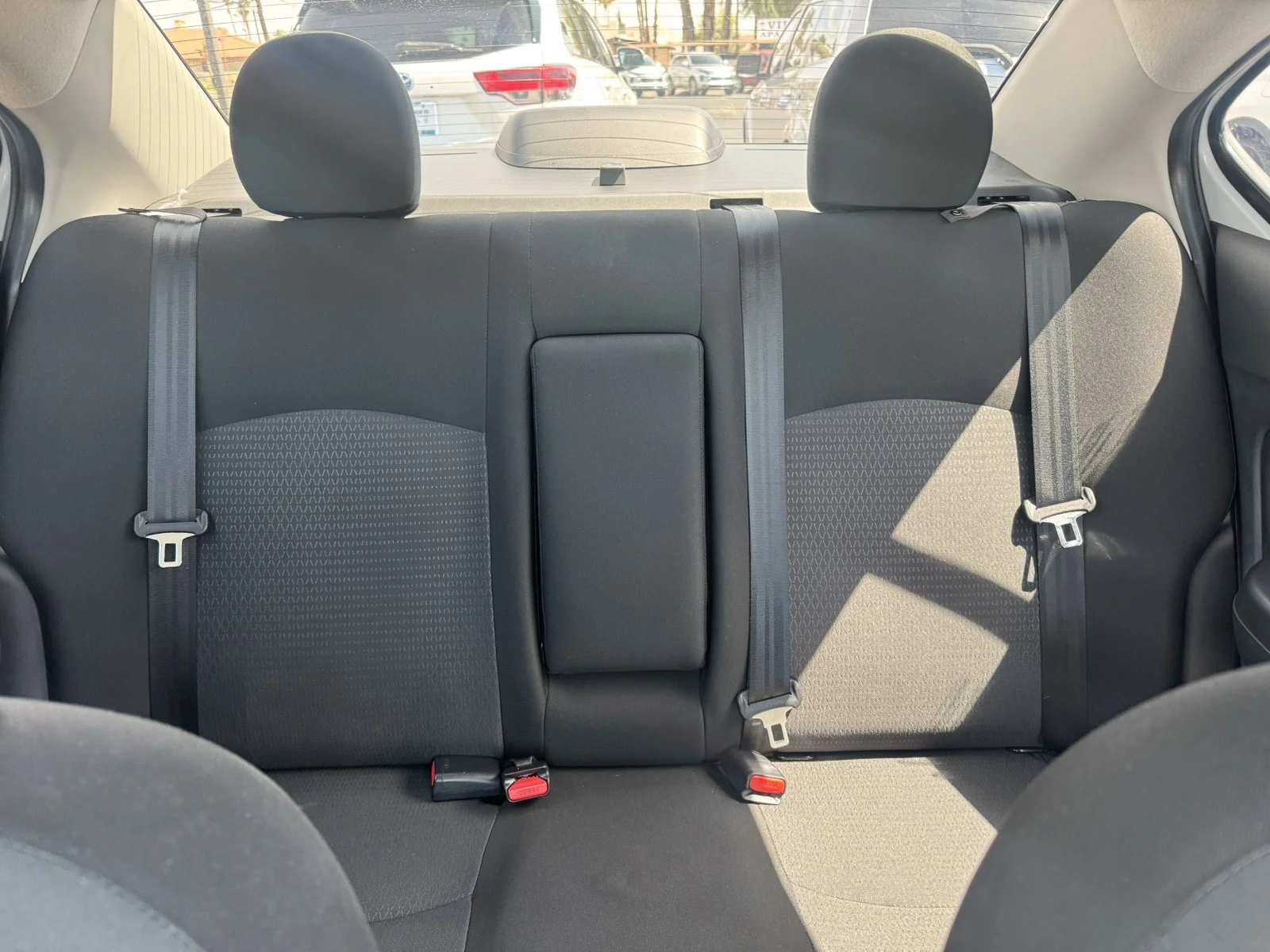 Used 2024 White Mitsubishi ES image 16