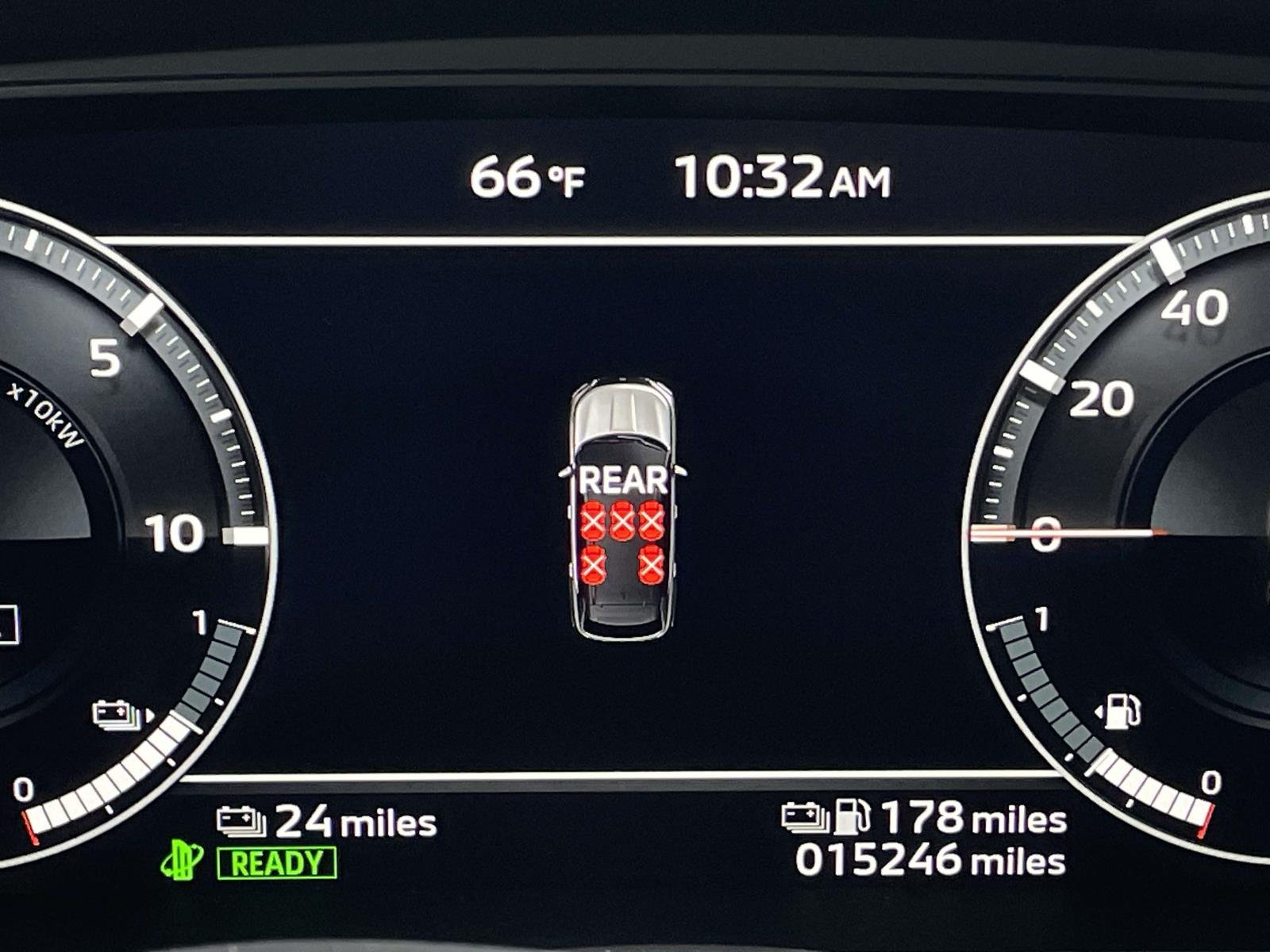 2025 Mitsubishi Outlander Plug-in Hybrid SE - Photo 15