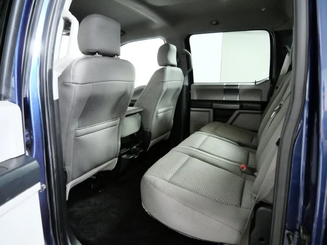 Used 2015 Blue Ford XLT image 16