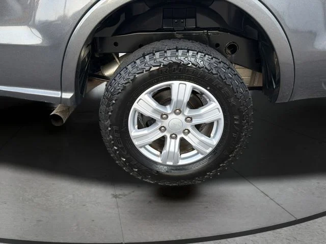 Used 2019 Gray Ford XLT image 32