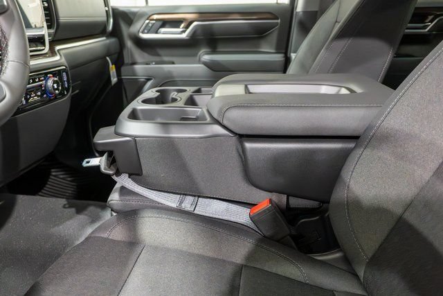 New 2026 Summit White Chevrolet LT (2FL) image 15