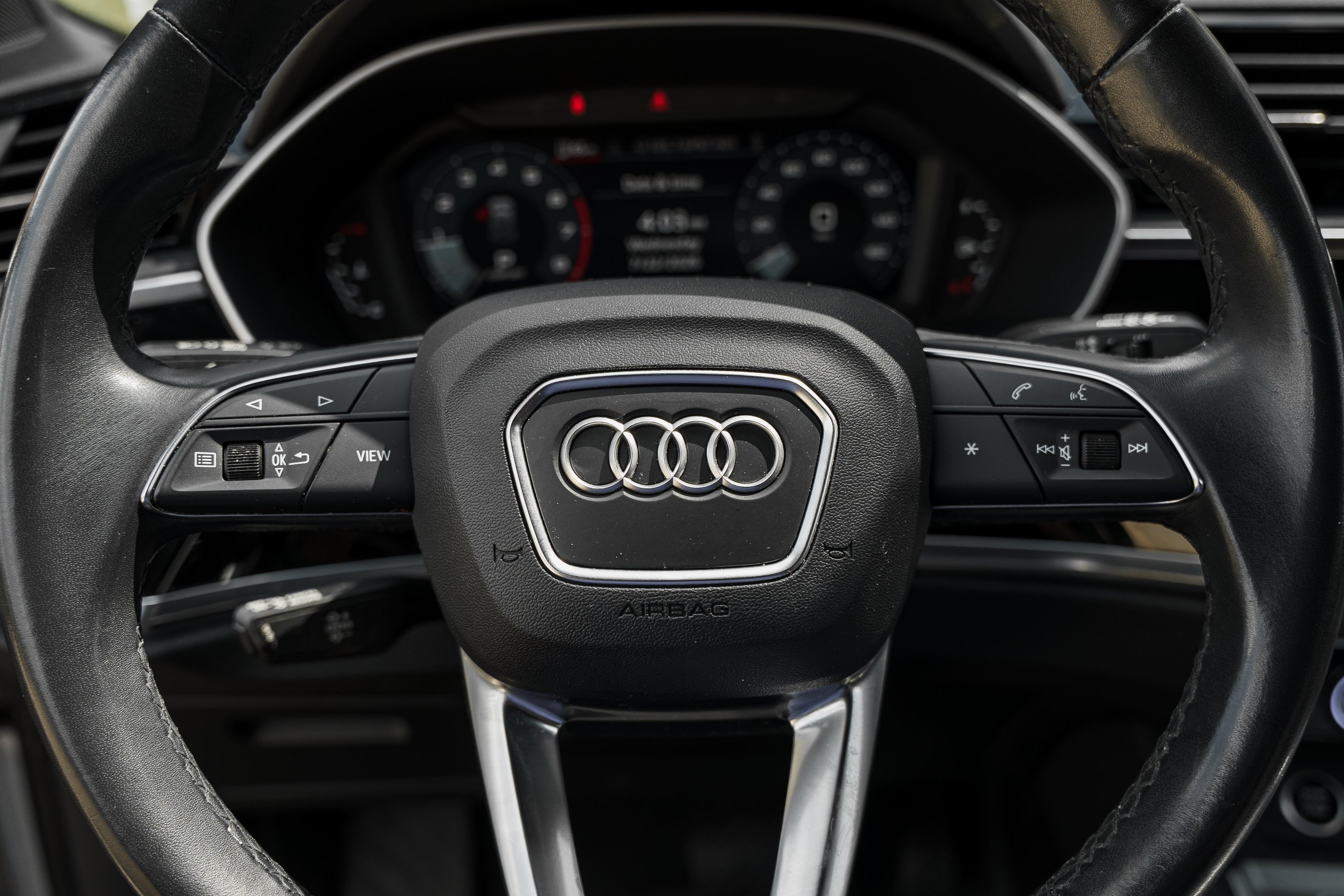 Used 2023 Florett Silver Metallic Audi Premium image 15