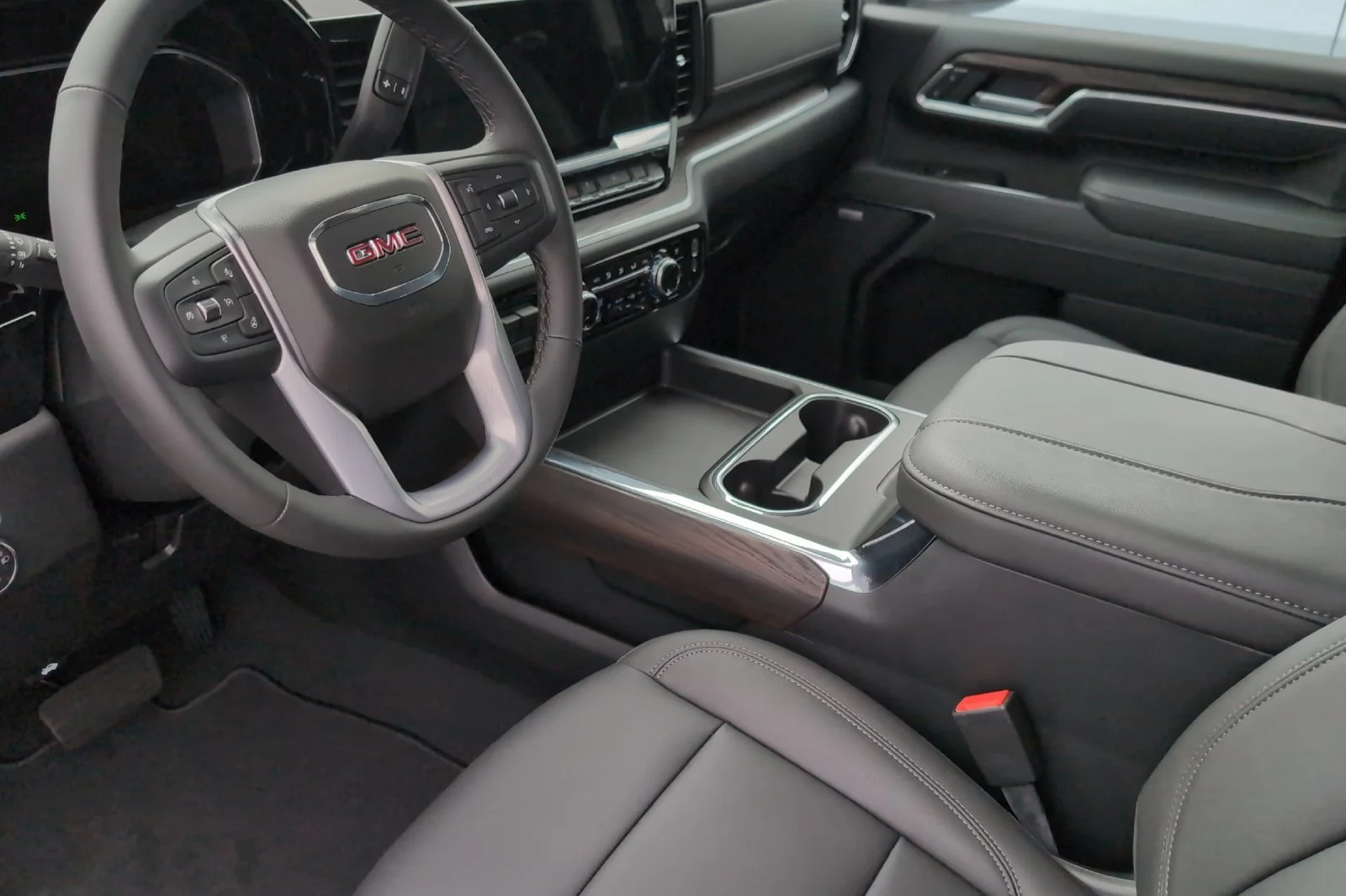 New 2026 Summit White GMC SLT DRW image 10