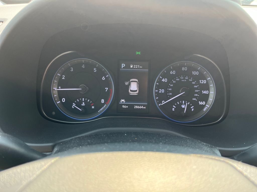 Used 2021 White Hyundai SEL Plus image 15