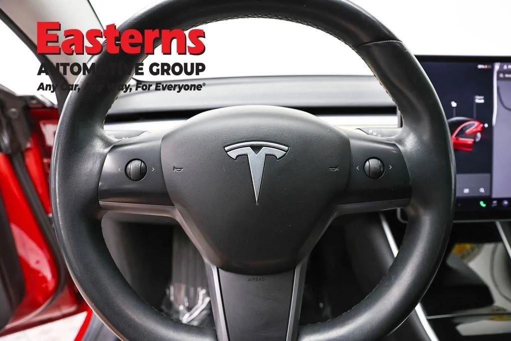 Used 2018 Red Tesla Long Range image 11