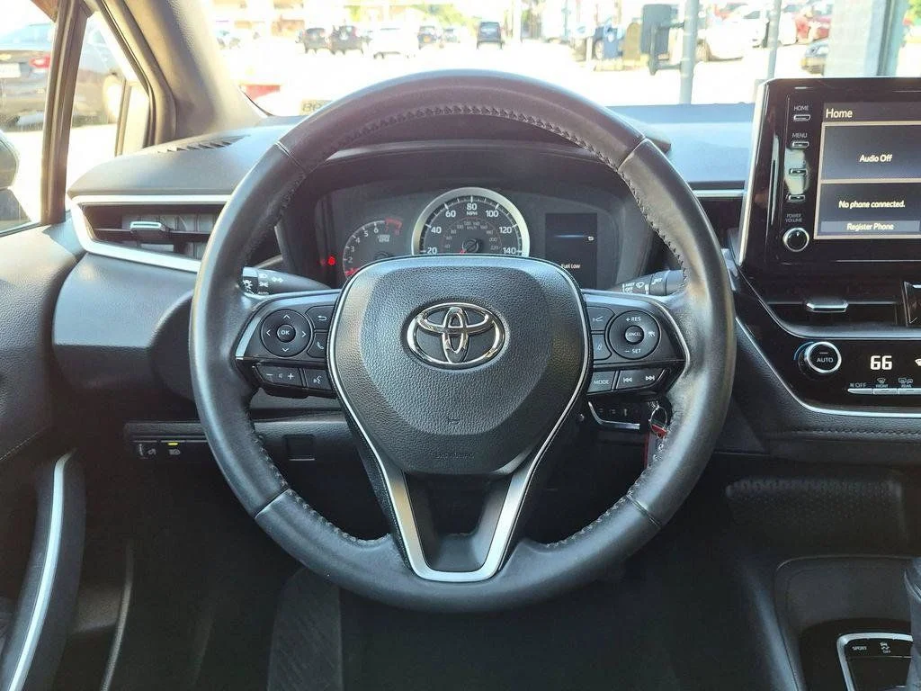 Used 2020 Silver Toyota SE image 13