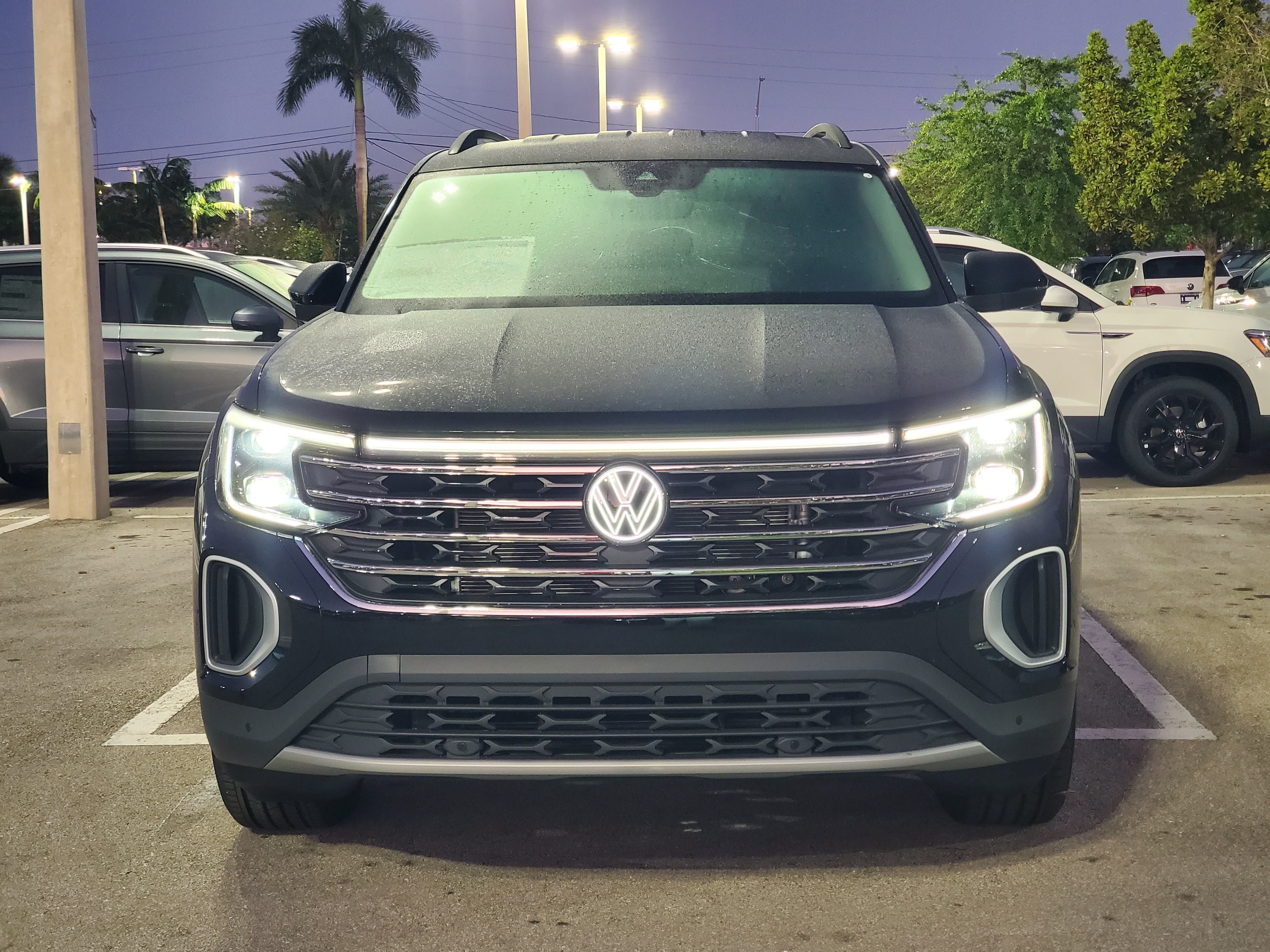 New 2026 Black Volkswagen 2.0T SE w/Technology image 2