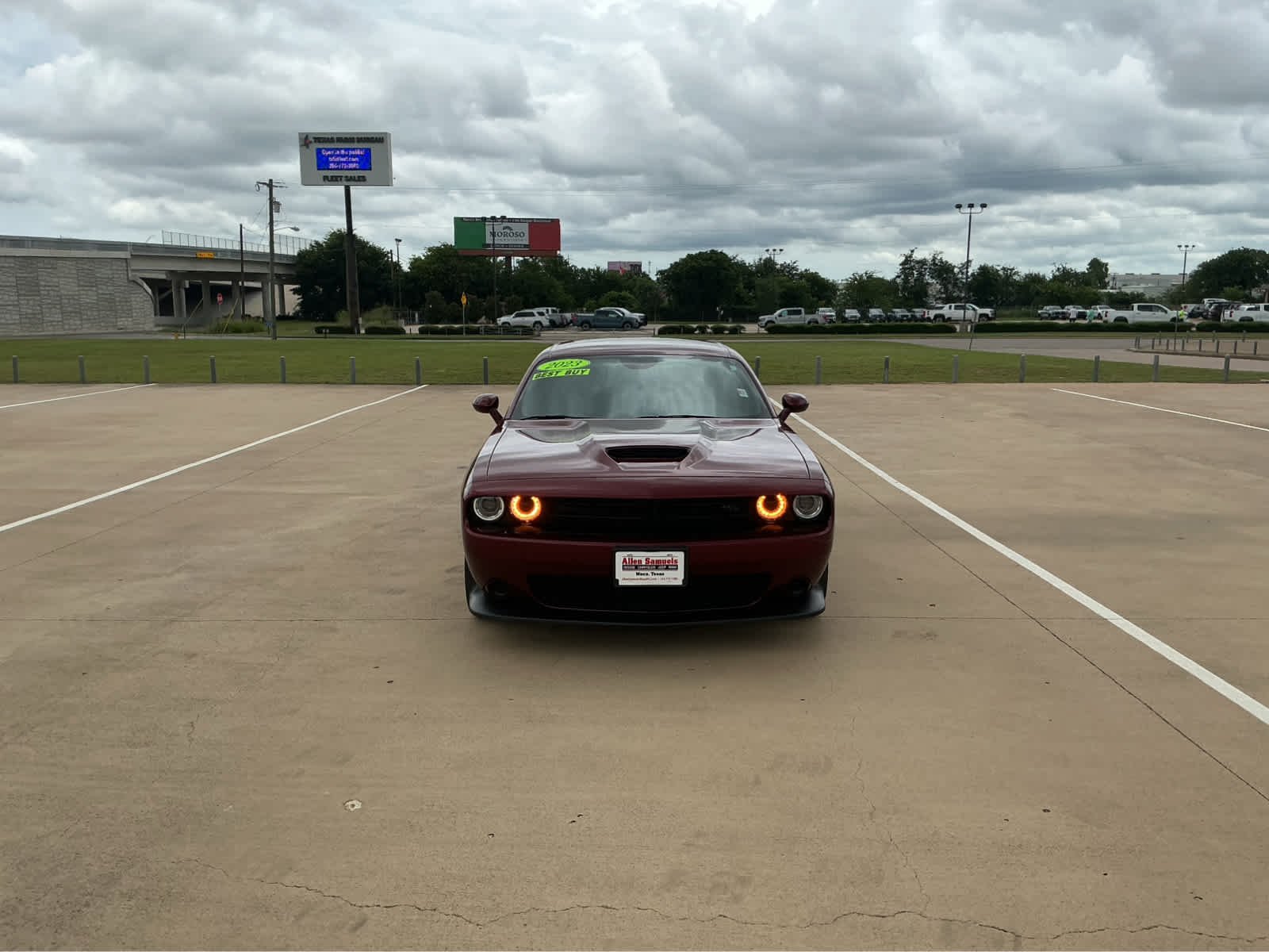 Used 2023 Octane Red Pearlcoat Dodge R/T image 3