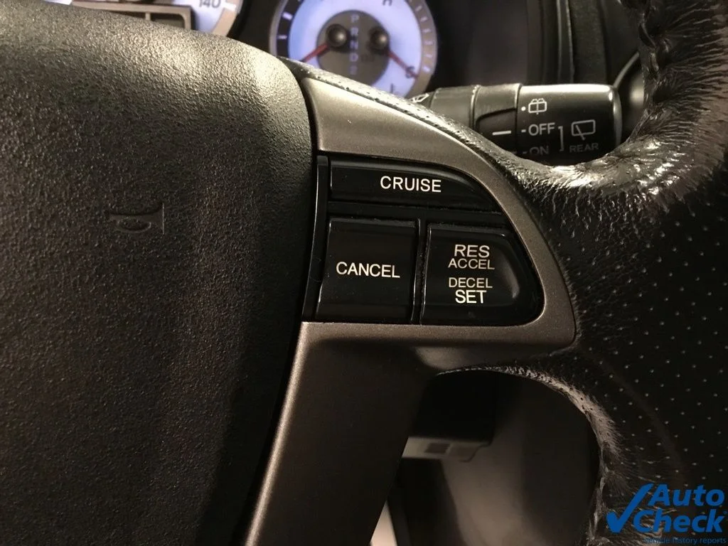 Used 2013 Silver Honda EX-L image 43