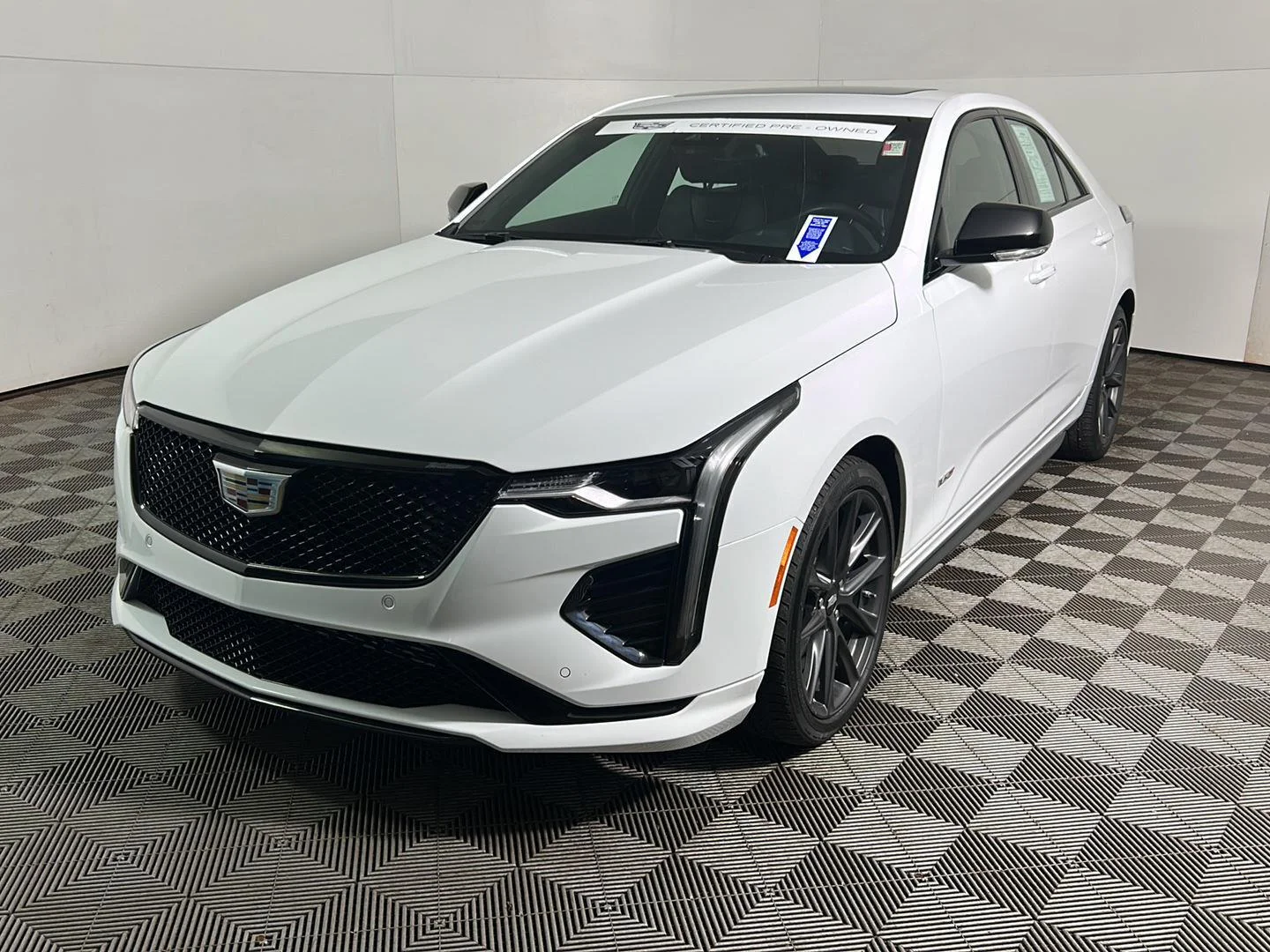 Used 2024 Summit White Cadillac V-Series image 10