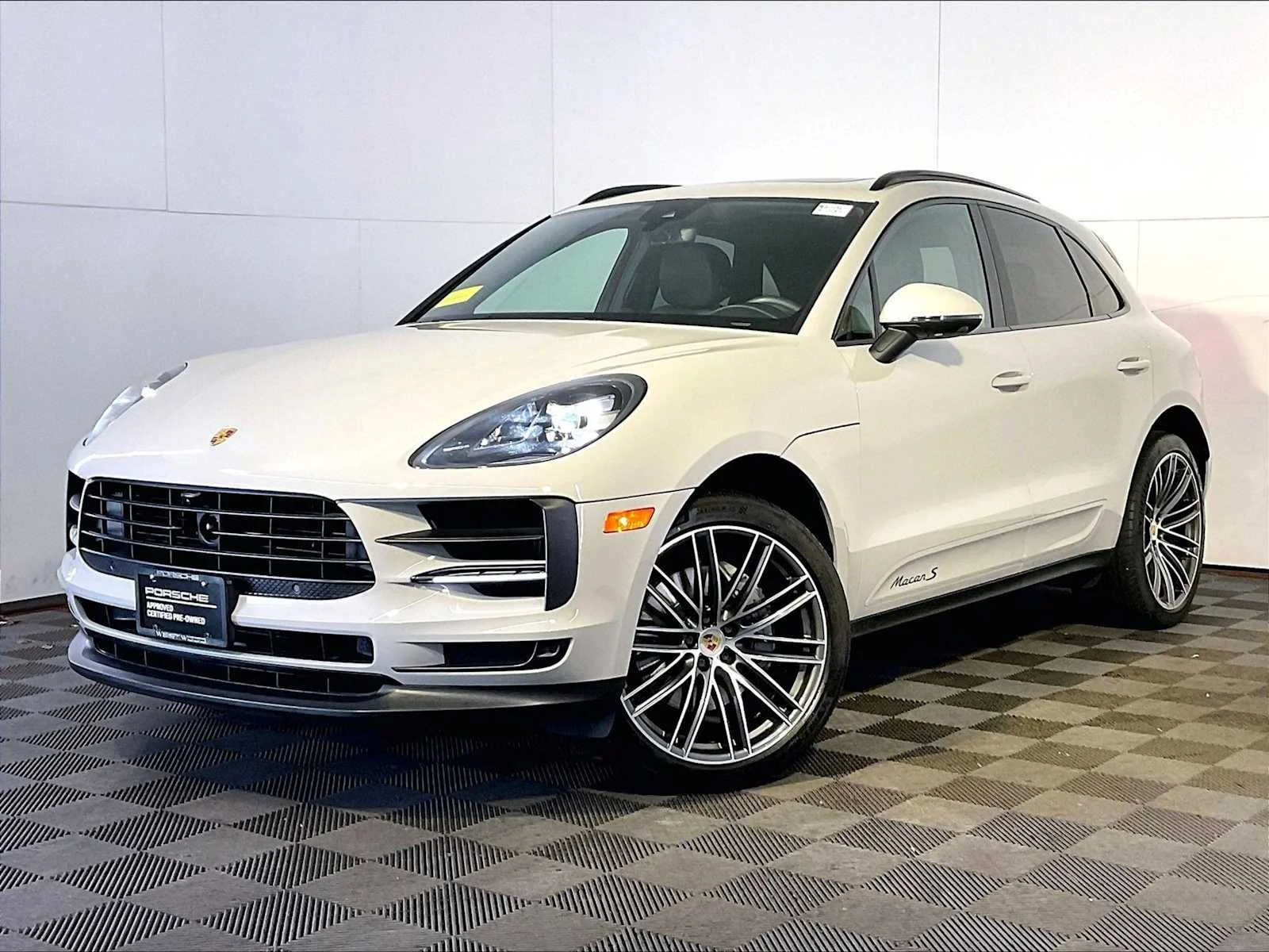 2021 Porsche Macan S